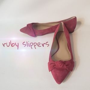 Ann Taylor Women's Camryn Suede Bow Flats